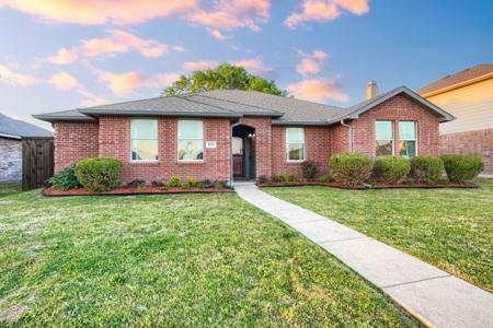 2933 Jamestown Drive