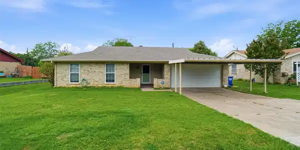 148 Lilac Lane