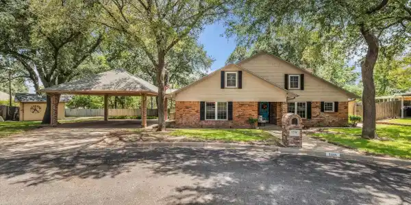 5206 Chaparral Drive