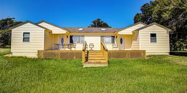 749 PR 5825