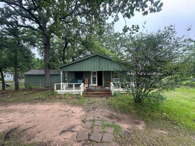 812 Cedarcrest Drive