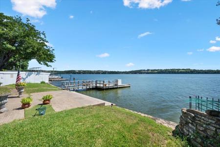 4115 Lands End Court