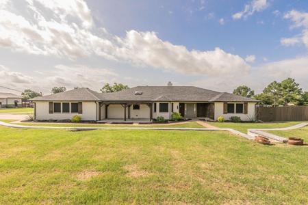 3711 Indian creek Trail