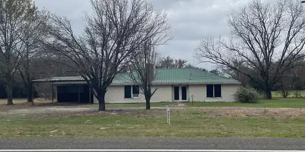 5525 E Highway 164 E
