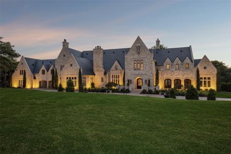 2105 Bayshore Drive
