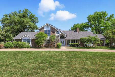 6500 Country Oaks Drive