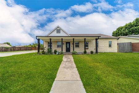 8306 Chesham Drive