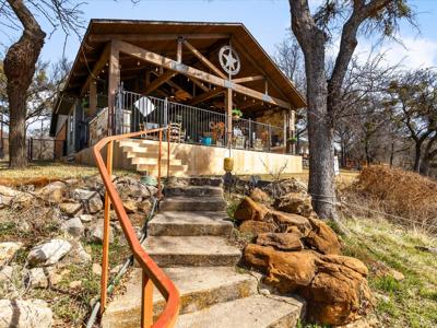 260 Private Road 1543