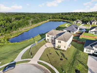 552 Stardust Lane
