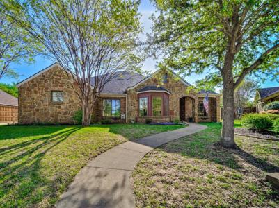 4406 Tree House Lane