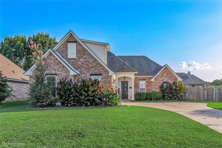 4016 Elizabeth Lane