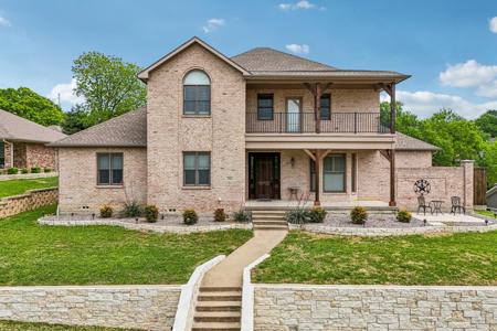 711 Ridgeview Drive