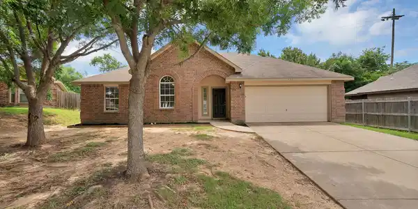 132 Parkwood Court