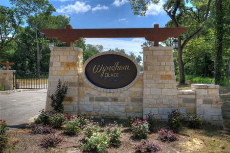20600 Wyndham