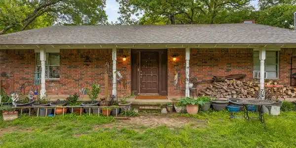 208 Shoreline Drive