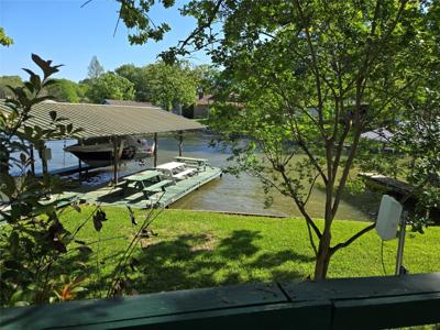 126 Bay Drive