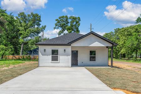 102 Navajo Drive