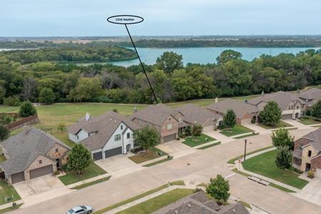 1316 Heather Lane