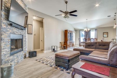 2621 White Rock Drive