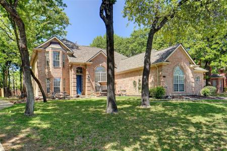 3221 Shadow Wood Circle