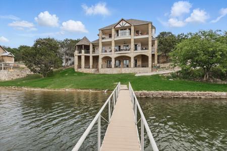 1113 Bluff Creek Cove