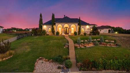 7242 Waters Edge Drive