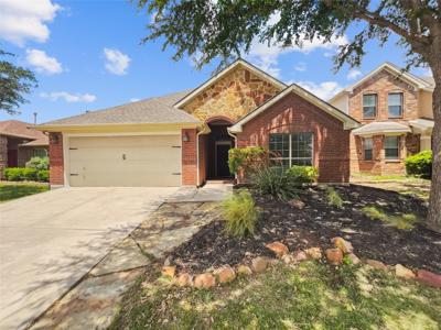 825 Lake Worth Trail