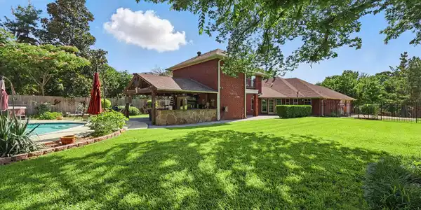 512 Inland Circle