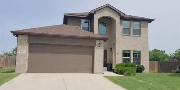1129 Autumnwood Drive
