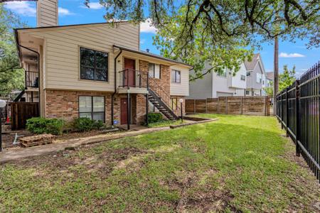 6646 E Lovers Lane