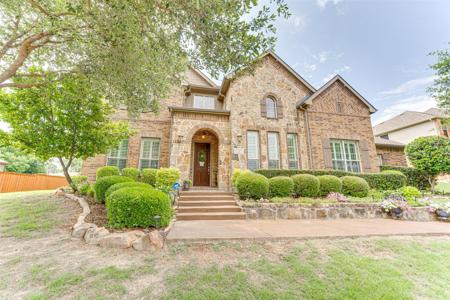 1579 North Hills Drive