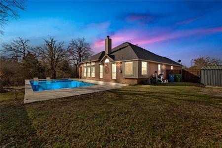 403 Lochwood Circle