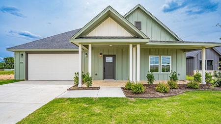 2036 Salina Circle
