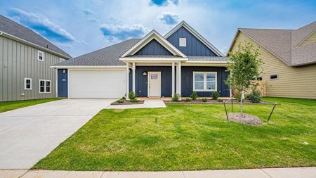 2100 Salina Circle