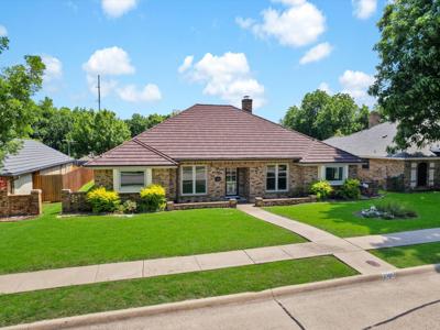 3306 Oxford Drive