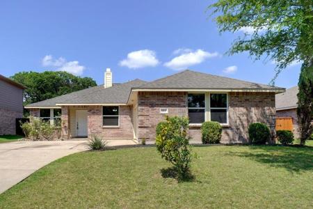 1713 Harvest Crossing Drive