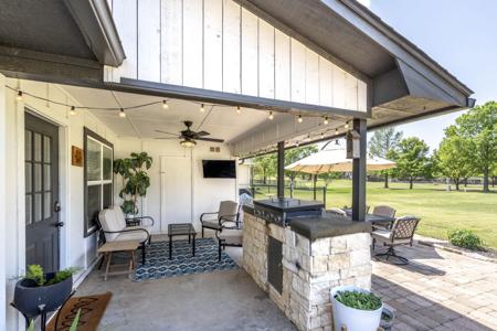211 Cayuga Trail