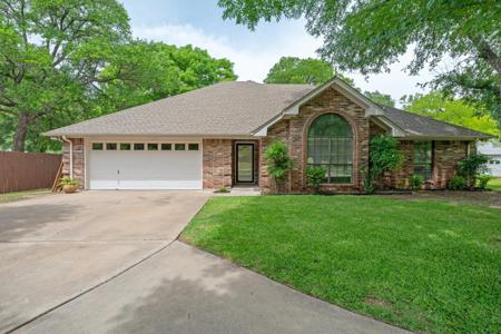 2314 Lakewood Court