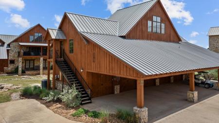 1635 Scenic Drive