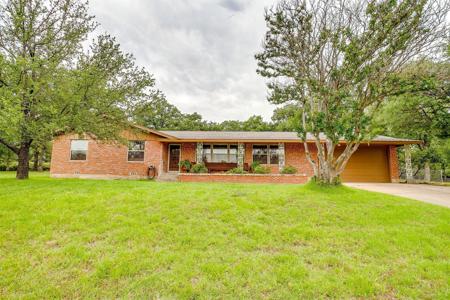 317 Breezy Lane