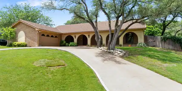 7624 Lake Highlands Drive