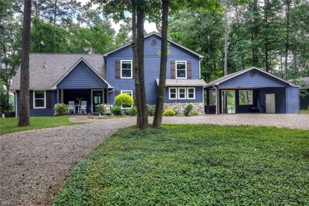 657 E Eagle Point Drive