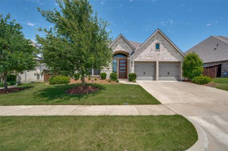 1109 Bridle Path Drive