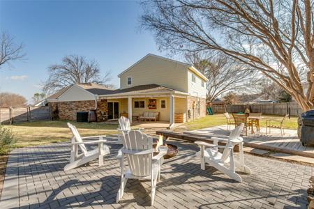 1225 Sleepy Hollow Court