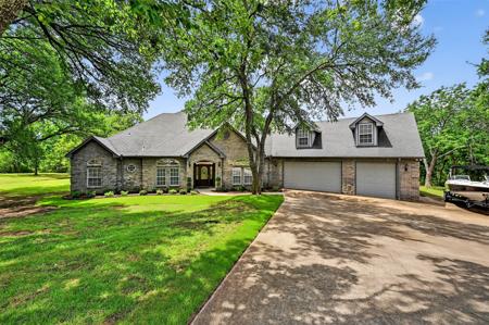688 Lazy Acres Circle