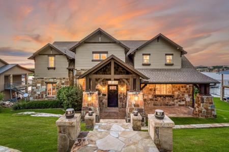 1007 Wax Wing Cove