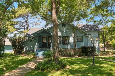 118 Lancelot Drive