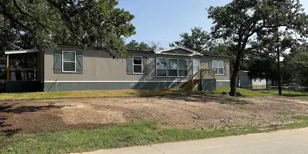 1324 Pelican Circle