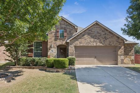 633 Hummingbird Drive