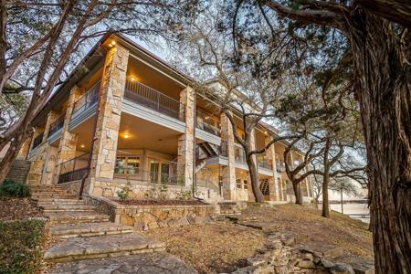 5010 Comanche Vista Court